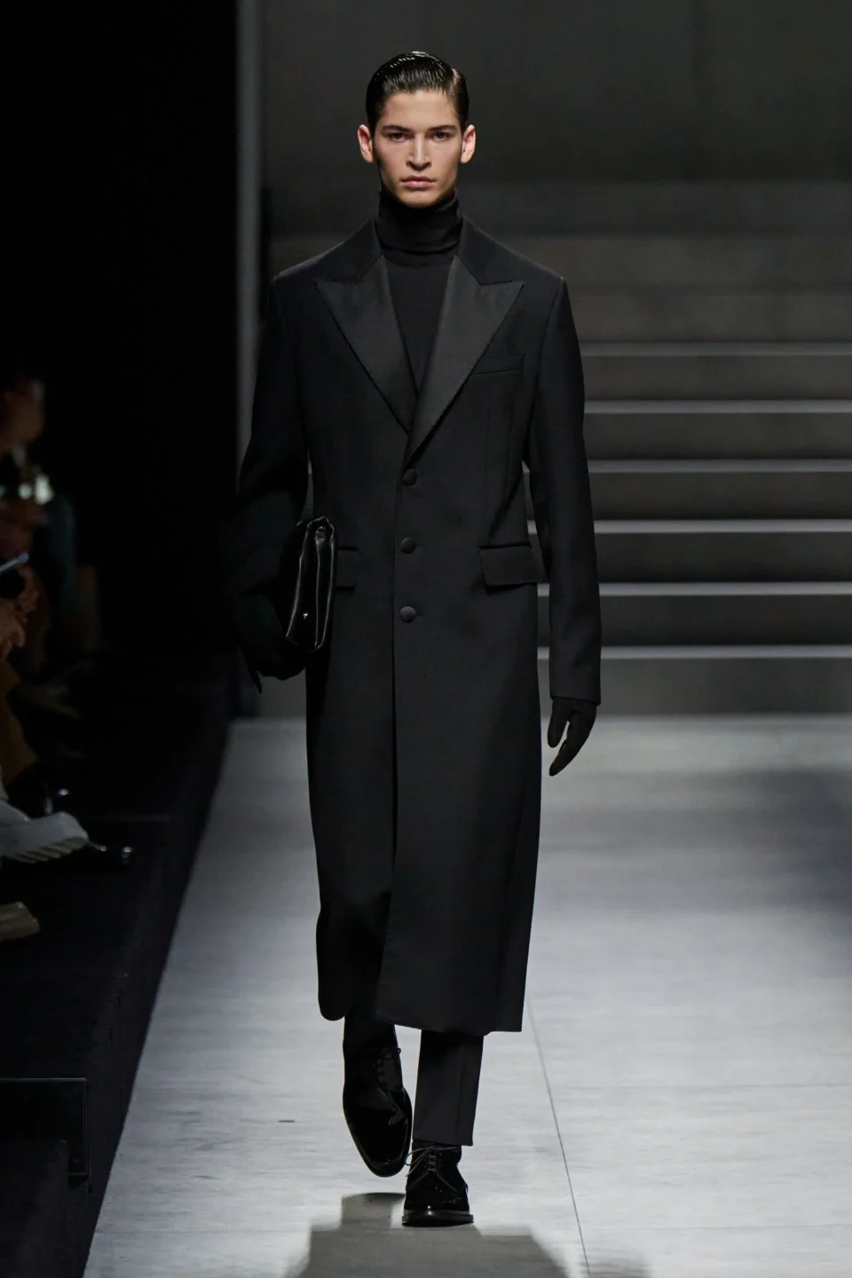 00025-dolce-and-gabbana-fall-2024-menswear-credit-gorunway