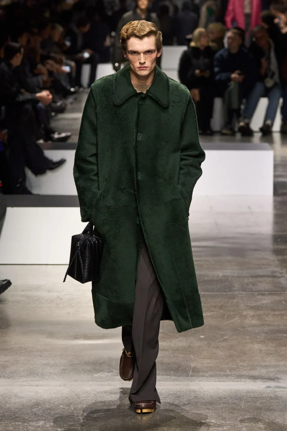 00025-fendi-fall-2024-menswear-credit-gorunway