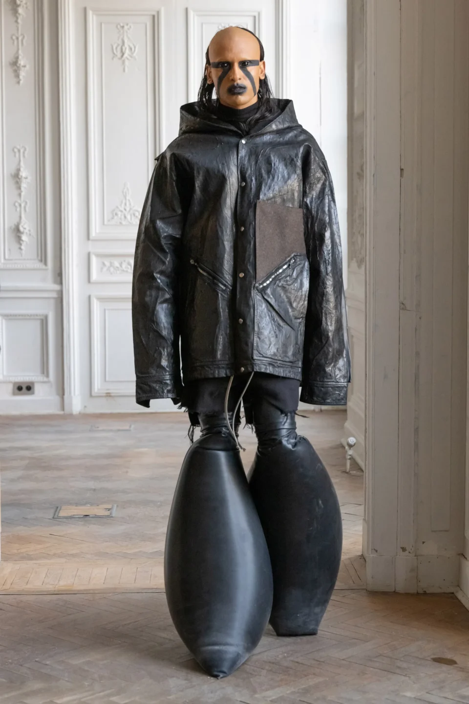 00025-rick-owens-fall-2024-menswear-credit-owenscorp