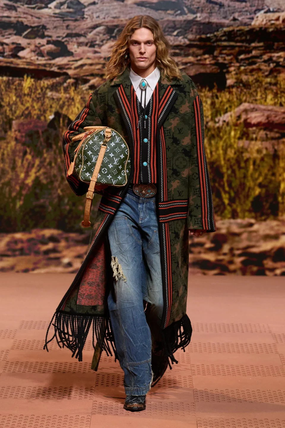00026-louis-vuitton-fall-2024-menswear-credit-gorunway