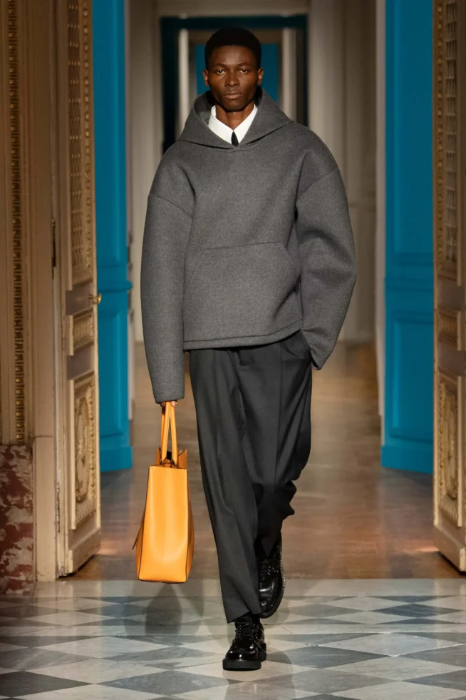00028-valentino-fall-2024-mens-credit-brand