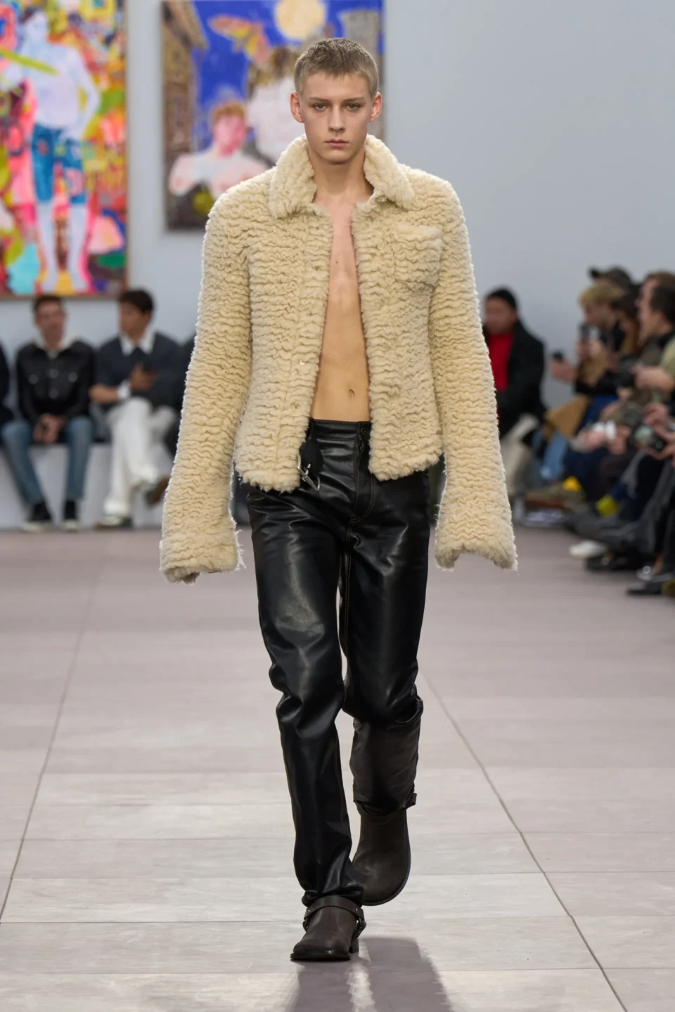00029-loewe-fall-2024-mens-credit-gorunway