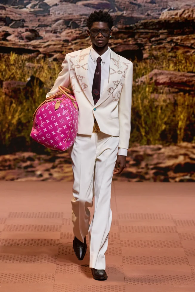 00029-louis-vuitton-fall-2024-menswear-credit-gorunway