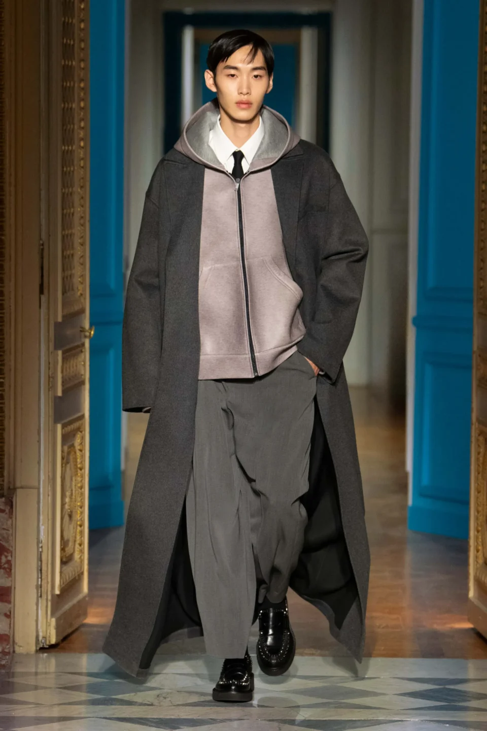 00030-valentino-fall-2024-mens-credit-brand