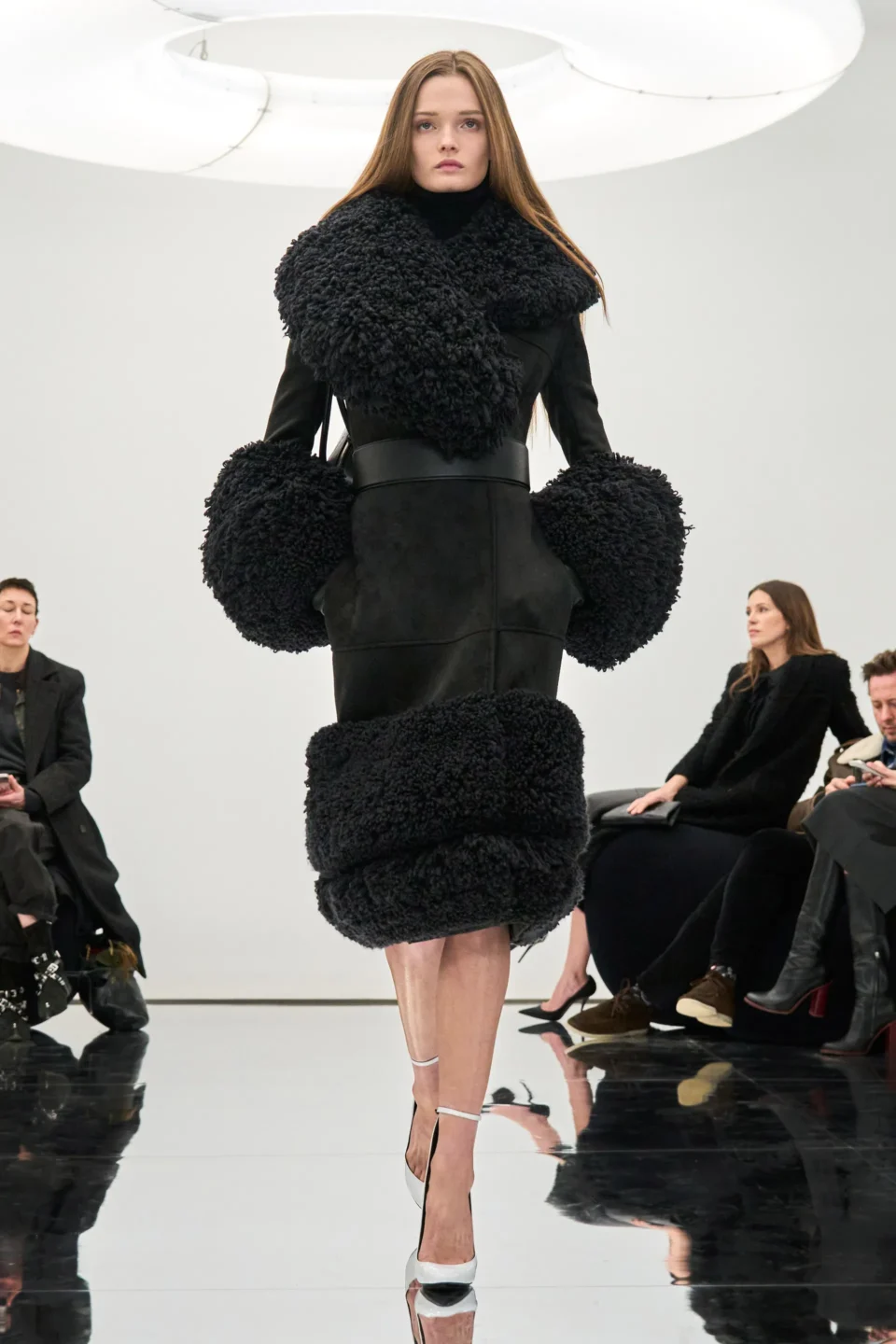00032-alaia-fall-2024-ready-to-wear-credit-brand