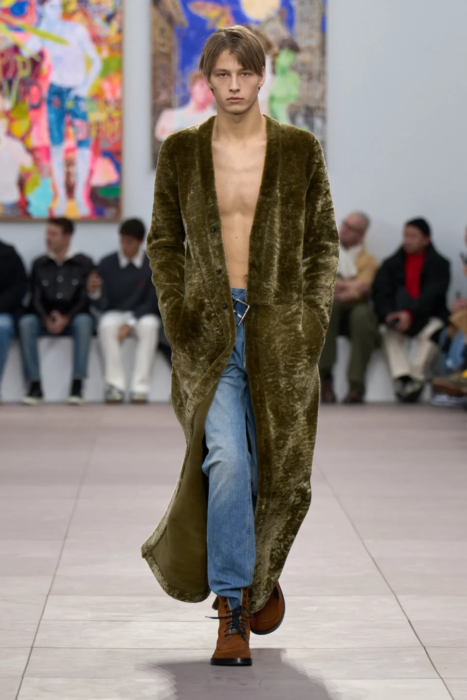 00032-loewe-fall-2024-mens-credit-gorunway