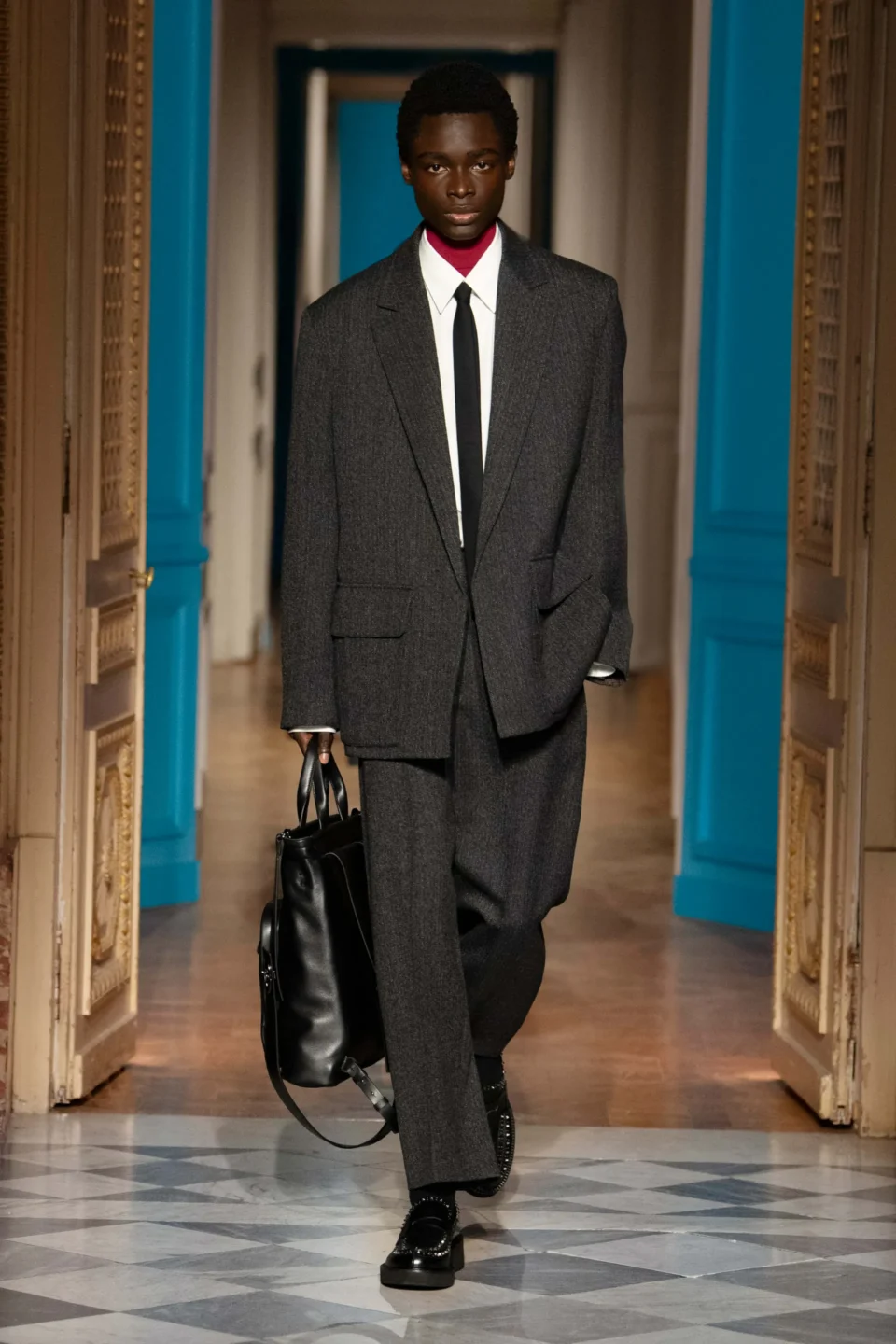 00035-valentino-fall-2024-mens-credit-brand