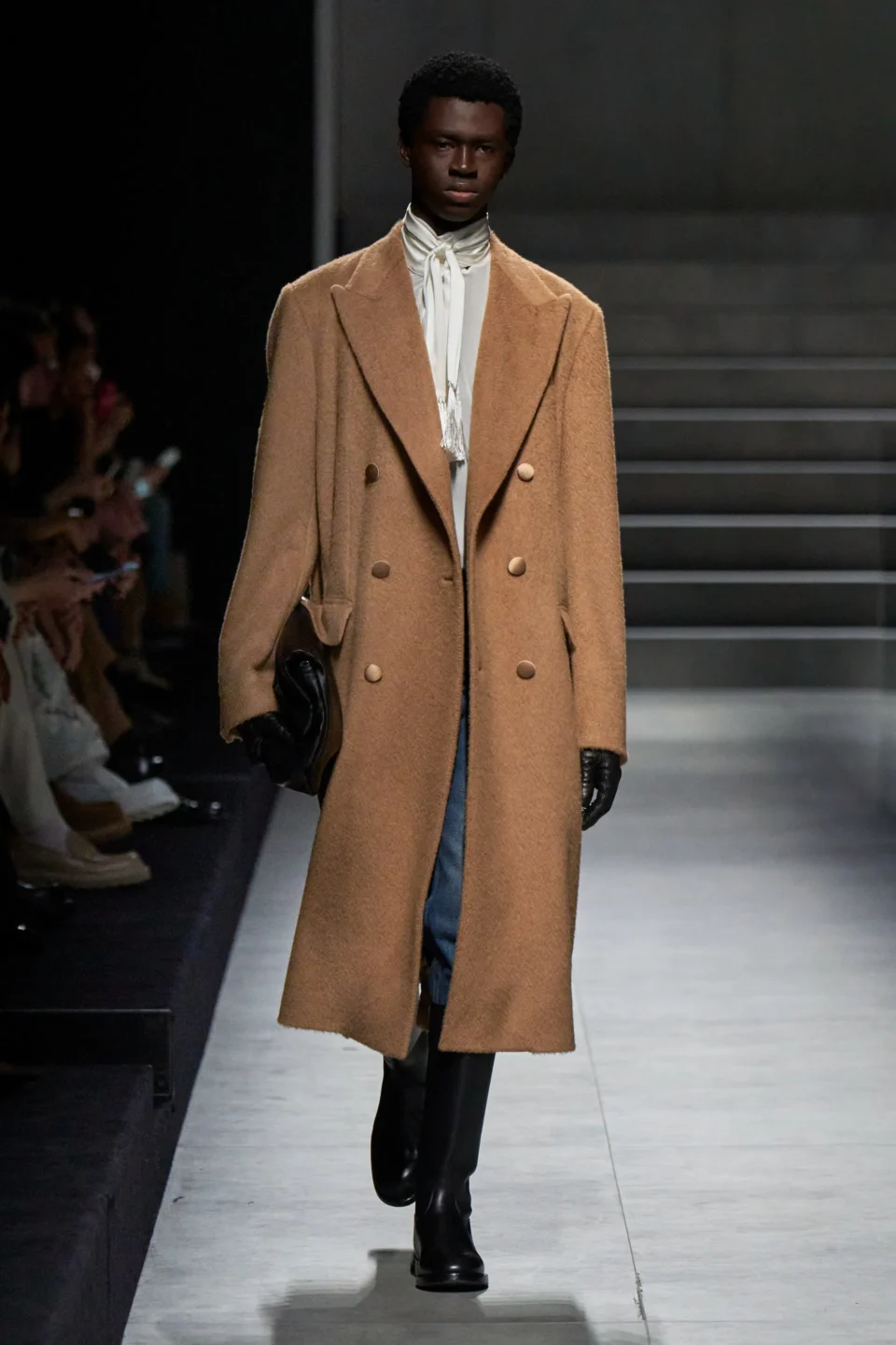 00037-dolce-and-gabbana-fall-2024-menswear-credit-gorunway