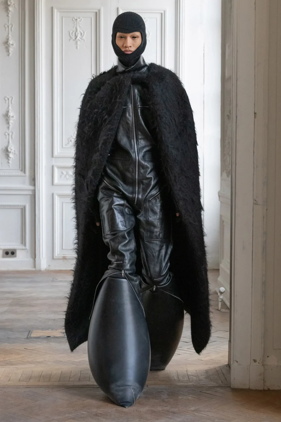 00037-rick-owens-fall-2024-menswear-credit-owenscorp