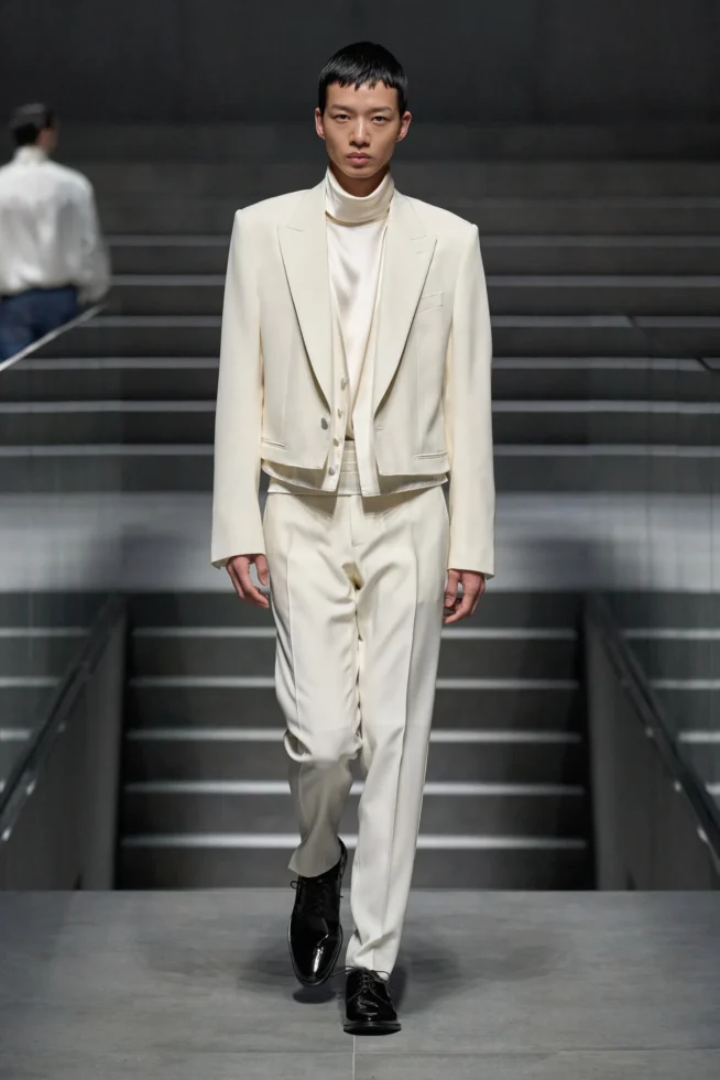 00040-dolce-and-gabbana-fall-2024-menswear-credit-gorunway