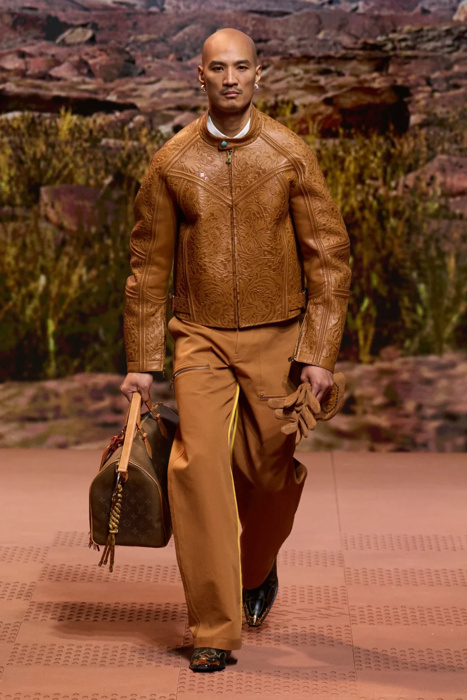 00042-louis-vuitton-fall-2024-menswear-credit-gorunway