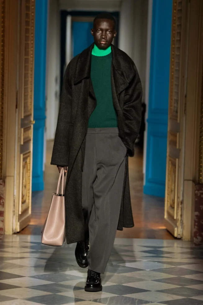 00042-valentino-fall-2024-mens-credit-brand