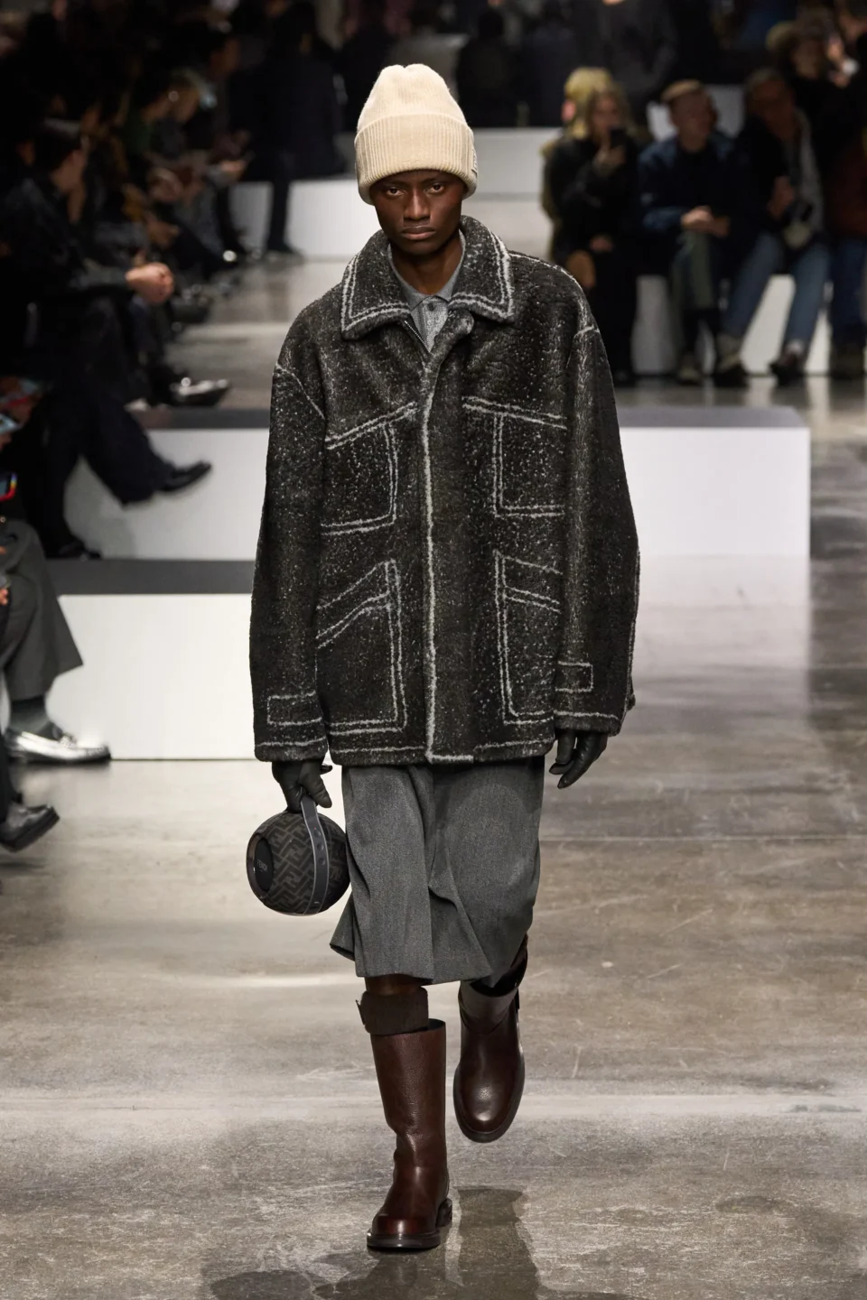 00043-fendi-fall-2024-menswear-credit-gorunway