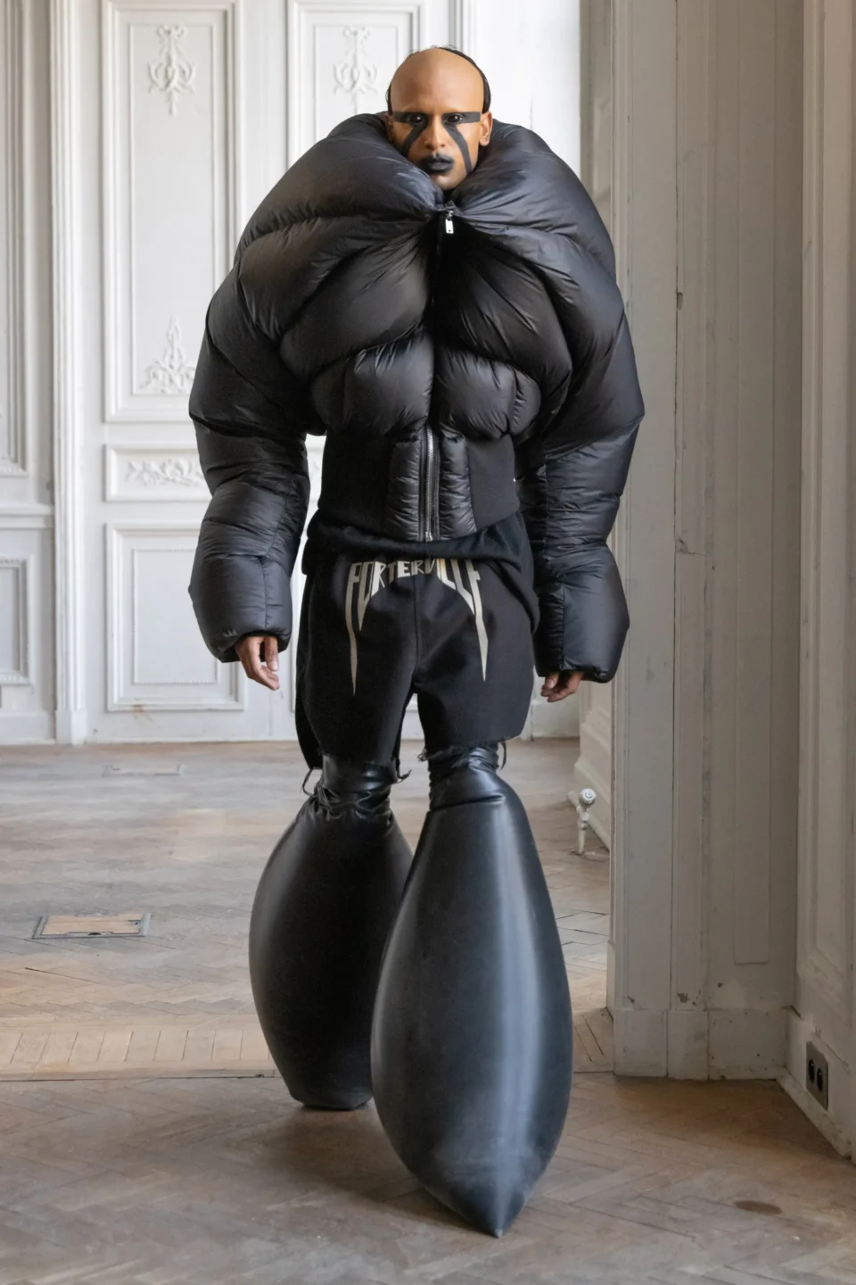 00043-rick-owens-fall-2024-menswear-credit-owenscorp