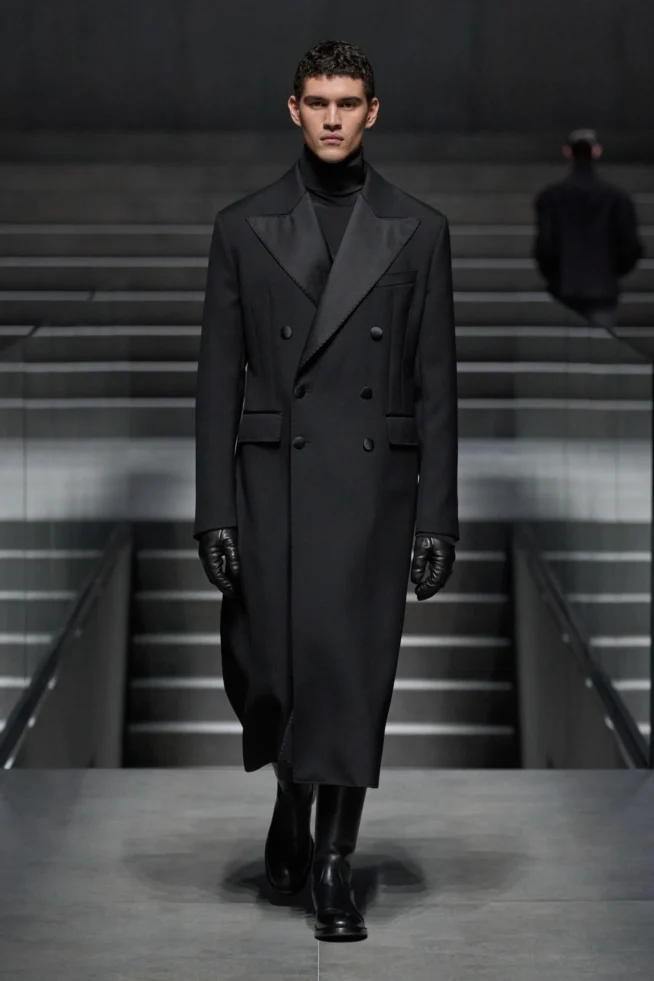 00050-dolce-and-gabbana-fall-2024-menswear-credit-gorunway
