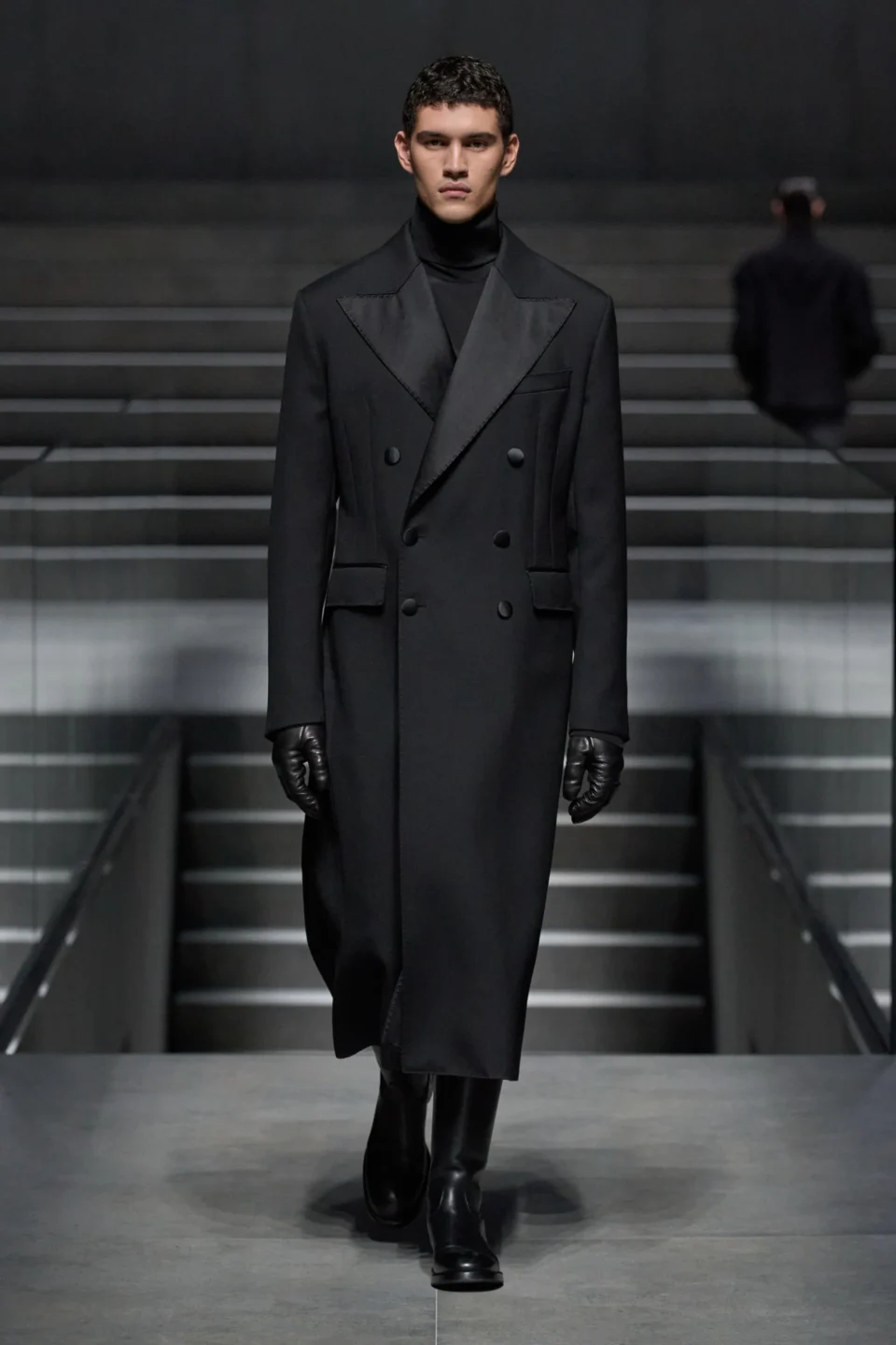 00050-dolce-and-gabbana-fall-2024-menswear-credit-gorunway