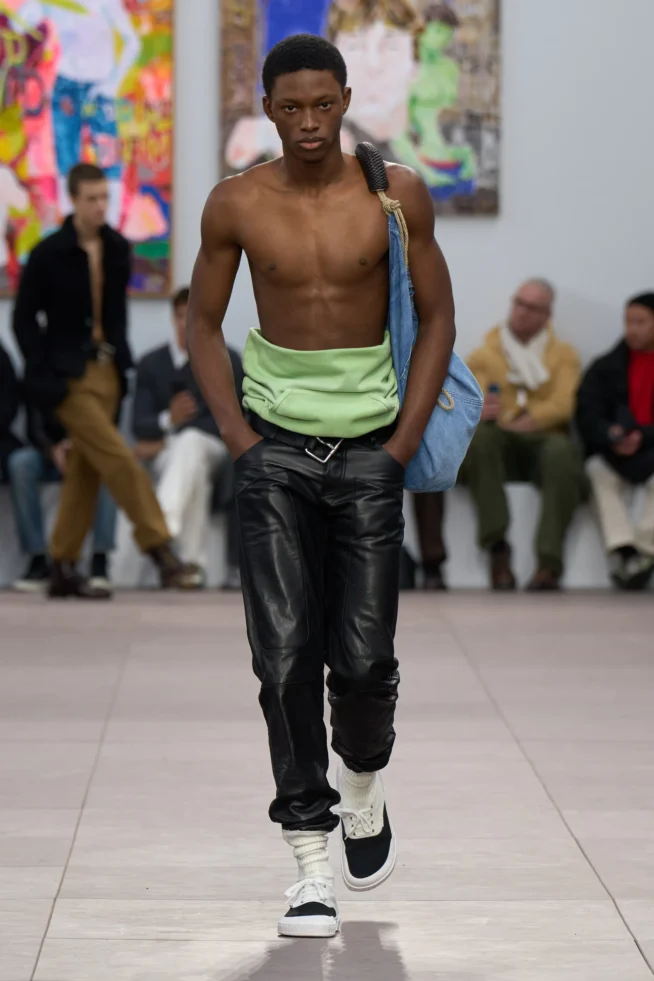 00052-loewe-fall-2024-mens-credit-gorunway