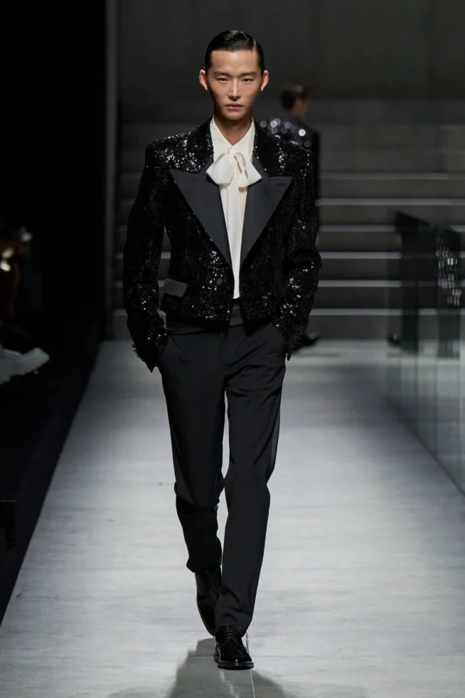 00055-dolce-and-gabbana-fall-2024-menswear-credit-gorunway