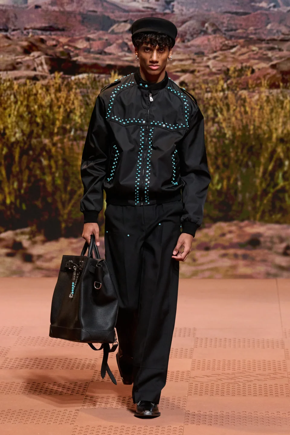00057-louis-vuitton-fall-2024-menswear-credit-gorunway