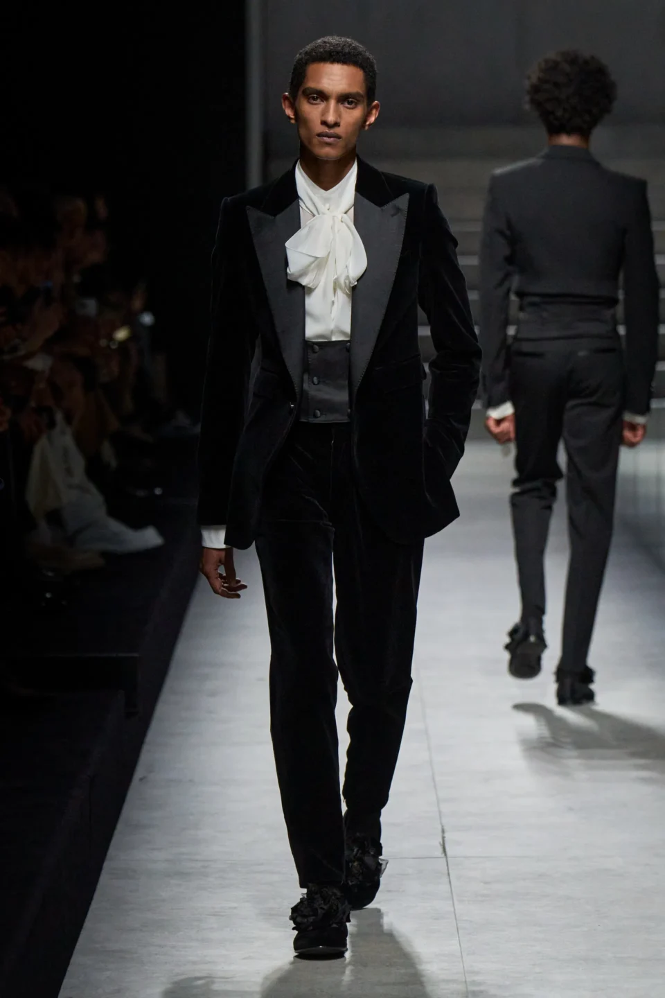 00061-dolce-and-gabbana-fall-2024-menswear-credit-gorunway