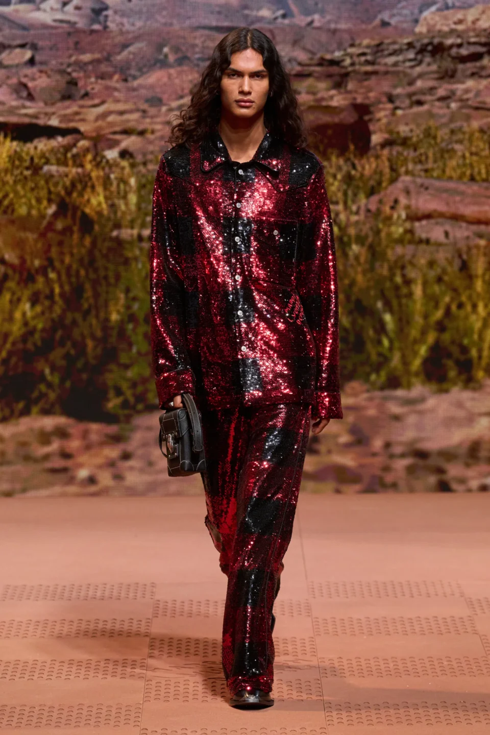 00064-louis-vuitton-fall-2024-menswear-credit-gorunway