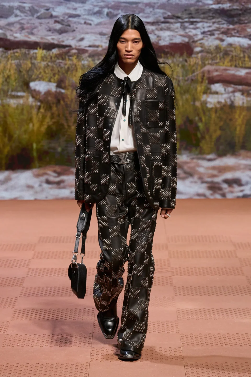 00080-louis-vuitton-fall-2024-menswear-credit-gorunway