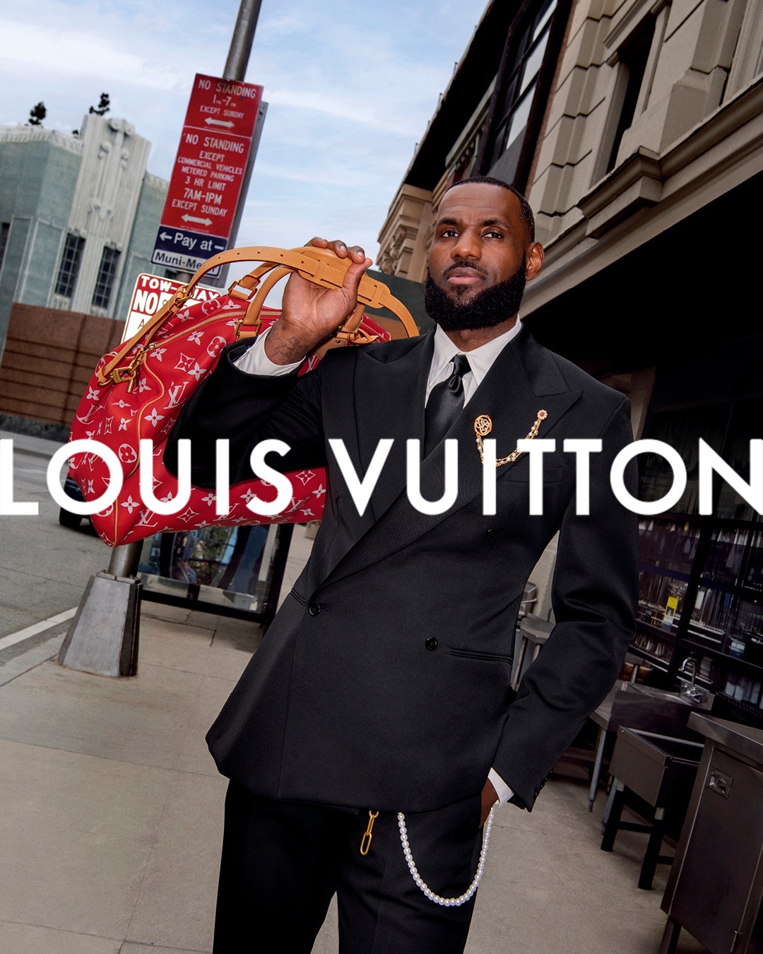 LeBron James estrela nova campanha de Verão 2024 para Louis Vuitton