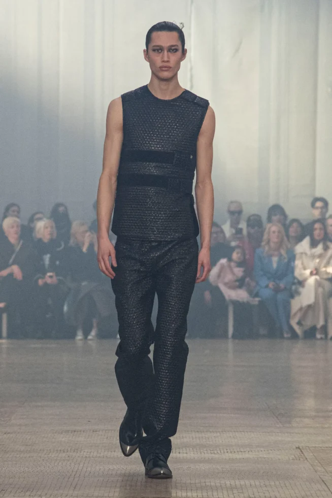 00002-helmut-lang-fall-2024-ready-to-wear-credit-brand