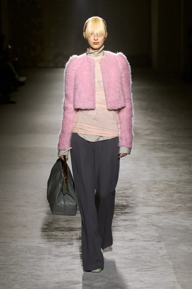 00004-dries-van-noten-fall-2024-ready-to-wear-credit-gorunway