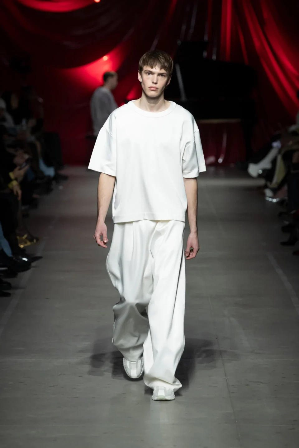 00004-gcds-fall-2024-ready-to-wear-credit-brand