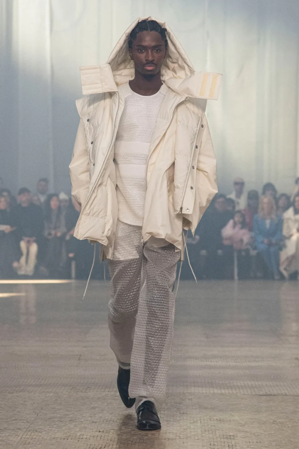 00004-helmut-lang-fall-2024-ready-to-wear-credit-brand