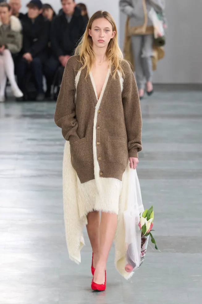 00006-undercover-fall-2024-ready-to-wear-credit-gorunway