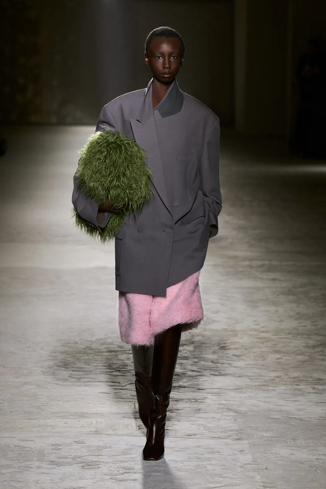 00007-dries-van-noten-fall-2024-ready-to-wear-credit-gorunway