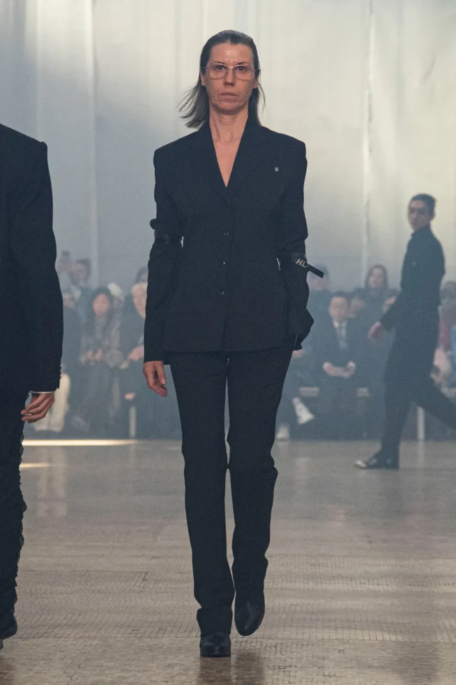 00011-helmut-lang-fall-2024-ready-to-wear-credit-brand