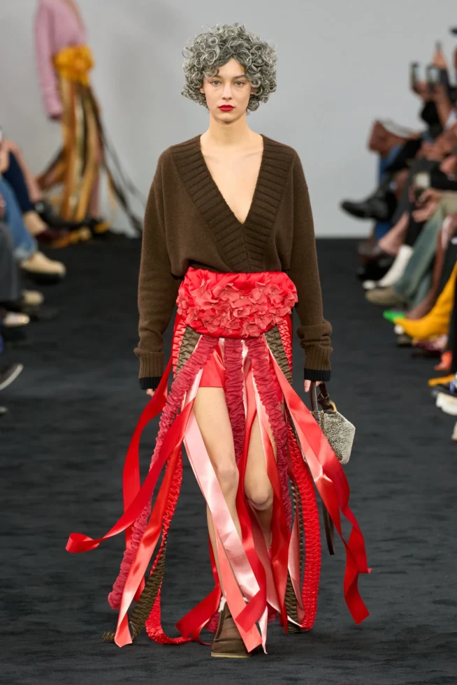 00013-j-w-anderson-fall-2024-ready-to-wear-credit-gorunway