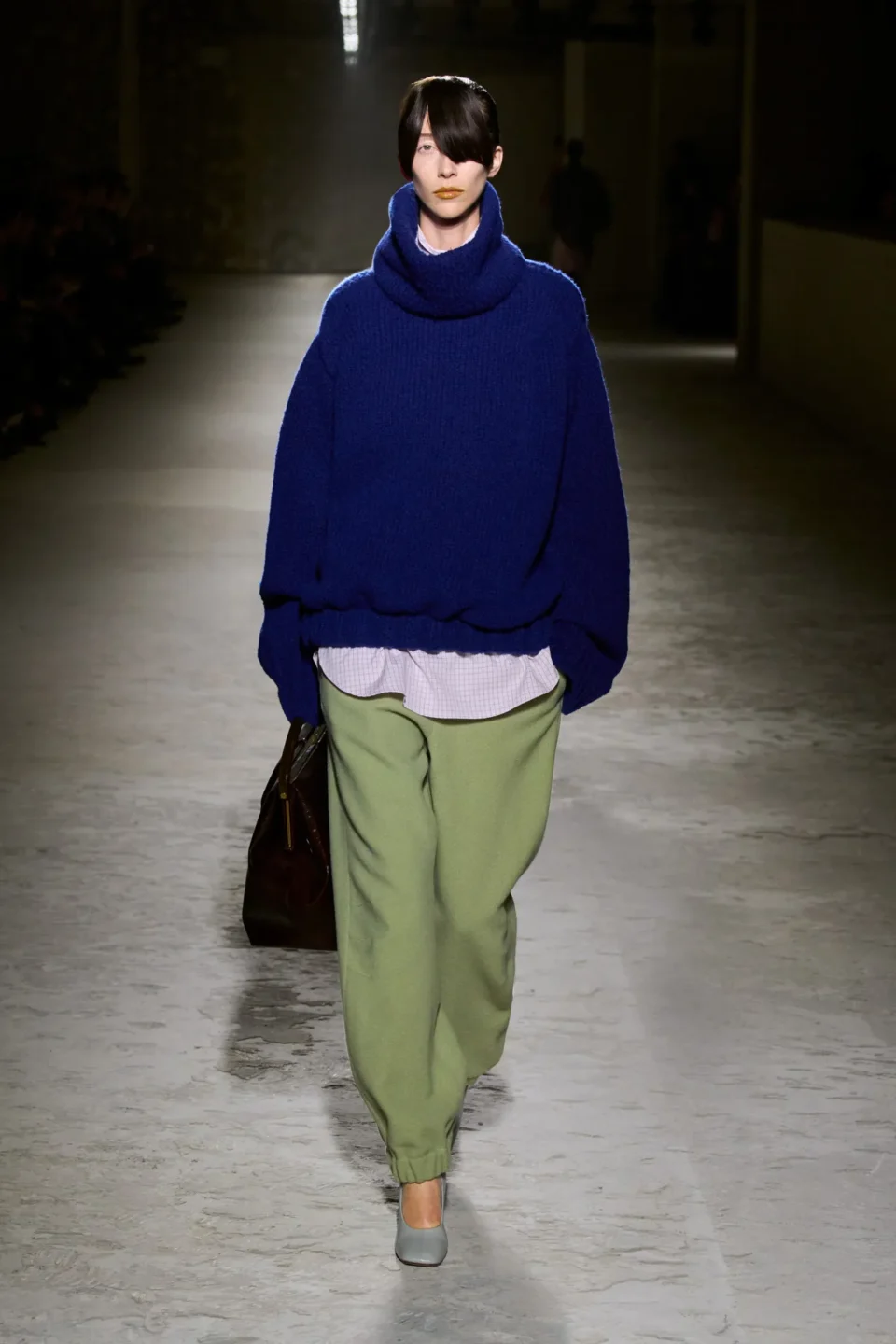 00014-dries-van-noten-fall-2024-ready-to-wear-credit-gorunway