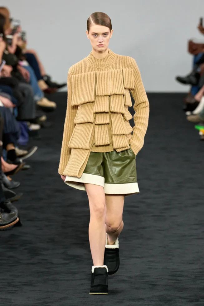 00016-j-w-anderson-fall-2024-ready-to-wear-credit-gorunway