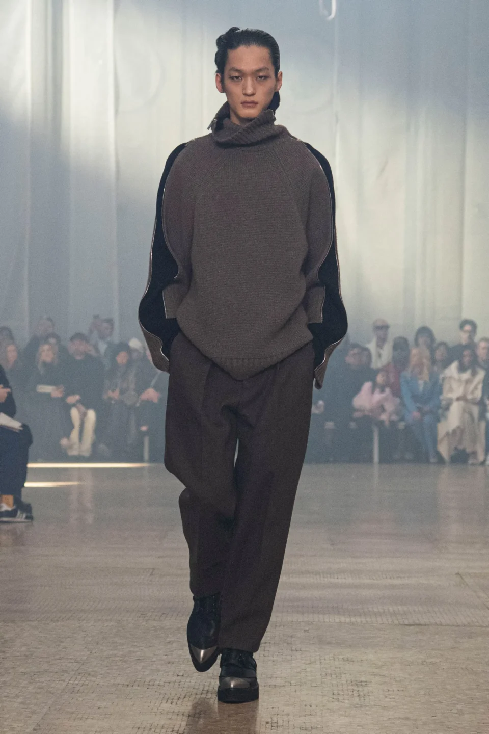 00017-helmut-lang-fall-2024-ready-to-wear-credit-brand