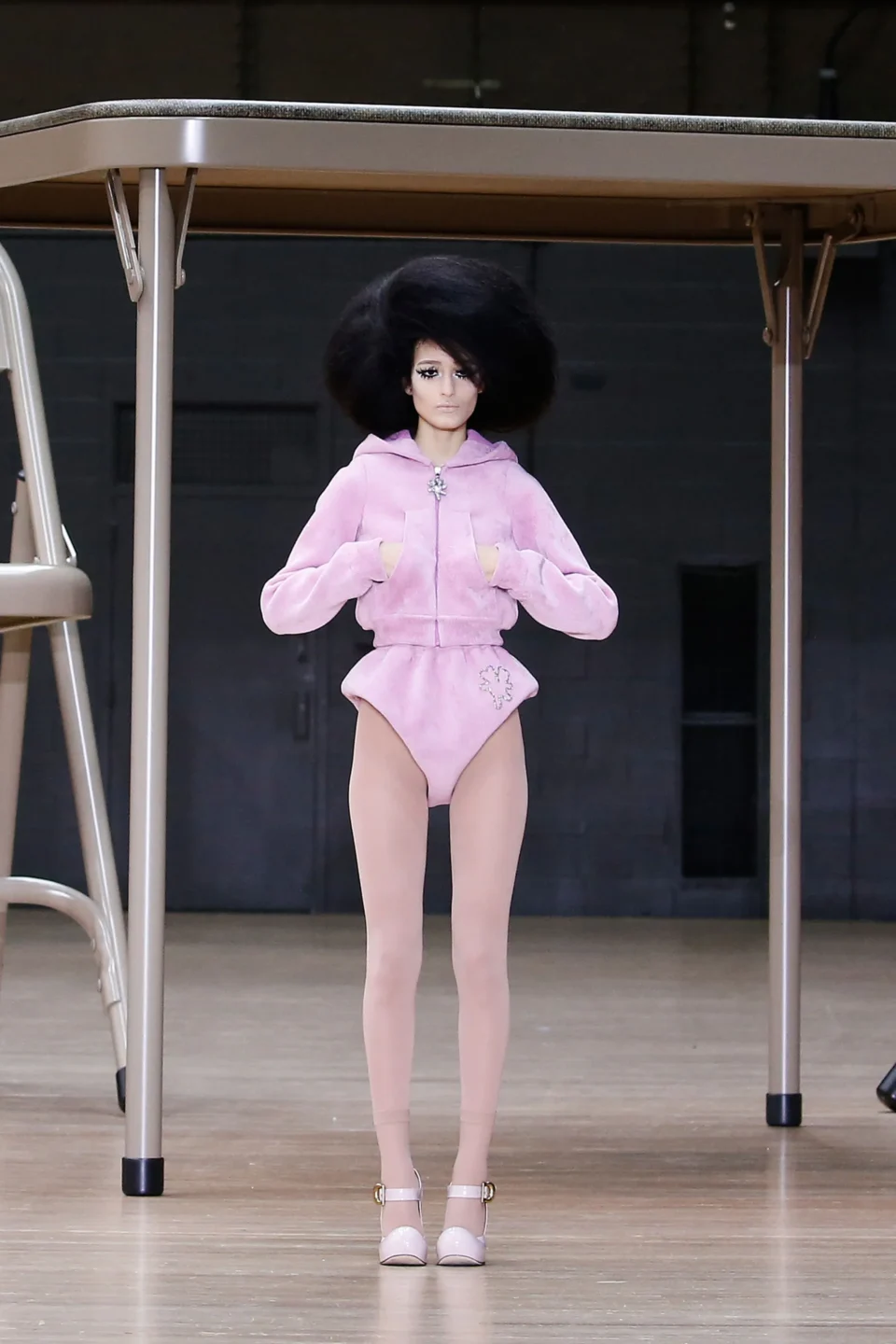 00017-marc-jacobs-spring-2024-ready-to-wear-courtesy-of-marc-jacobs