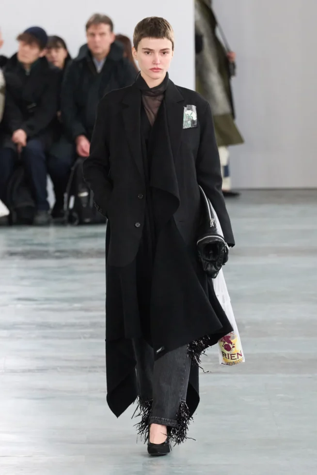 00021-undercover-fall-2024-ready-to-wear-credit-gorunway