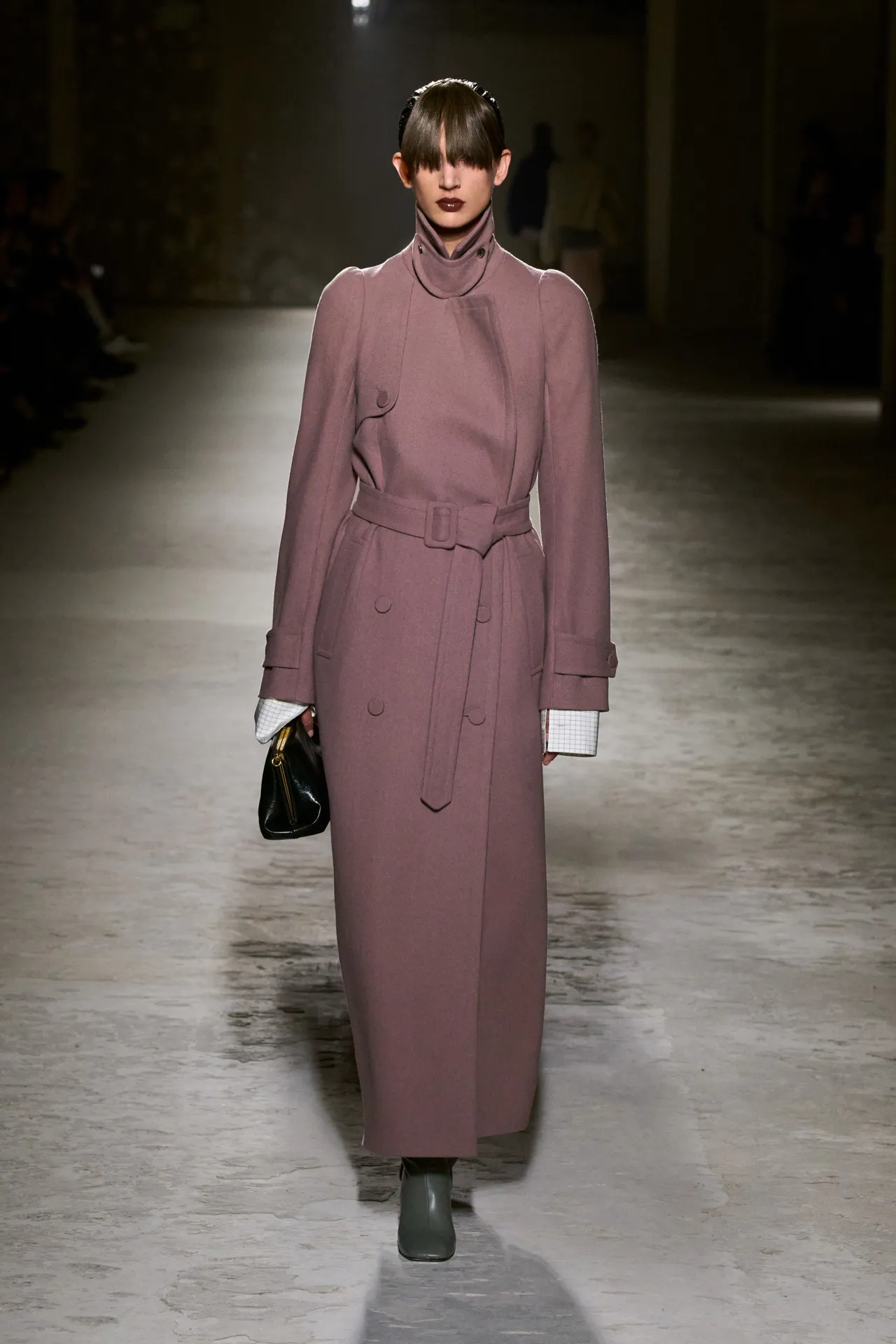 00023-dries-van-noten-fall-2024-ready-to-wear-credit-gorunway