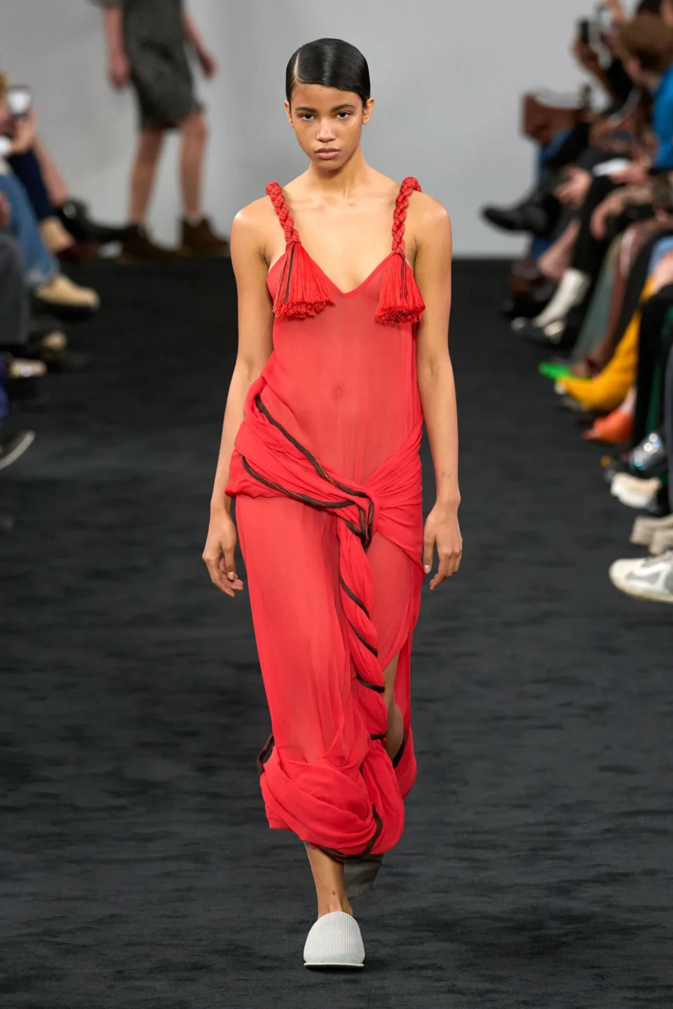 00023-j-w-anderson-fall-2024-ready-to-wear-credit-gorunway
