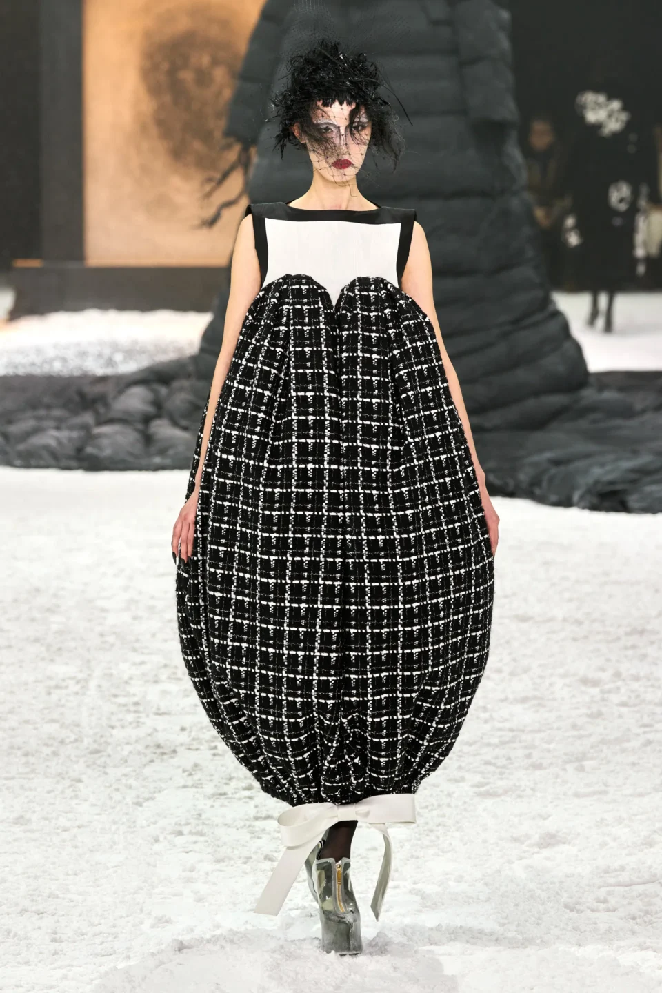 00024-thom-browne-fall-2024-ready-to-wear-credit-gorunway