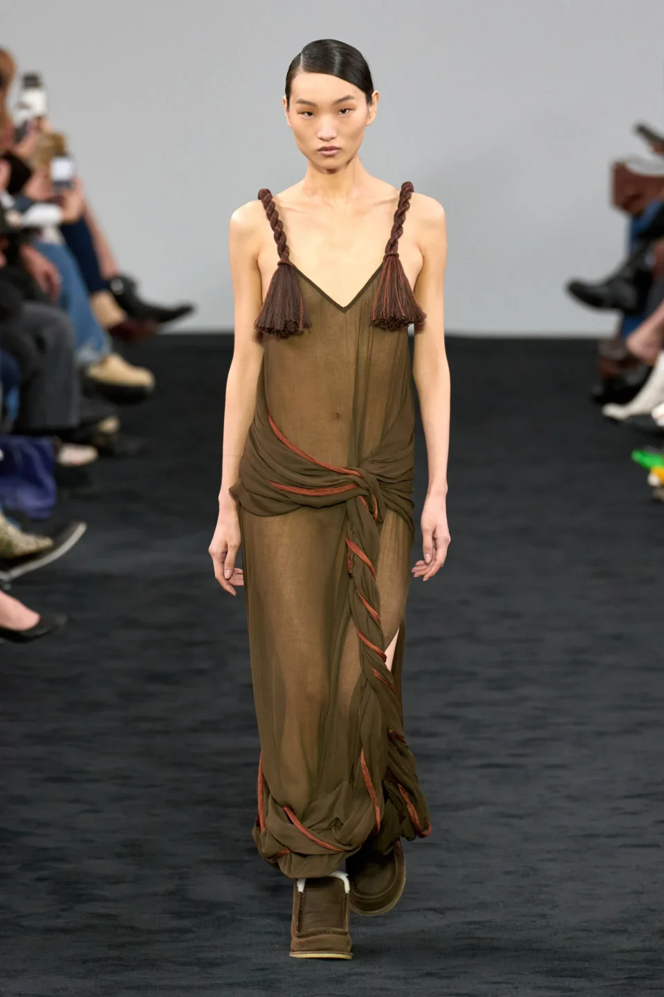 00026-j-w-anderson-fall-2024-ready-to-wear-credit-gorunway