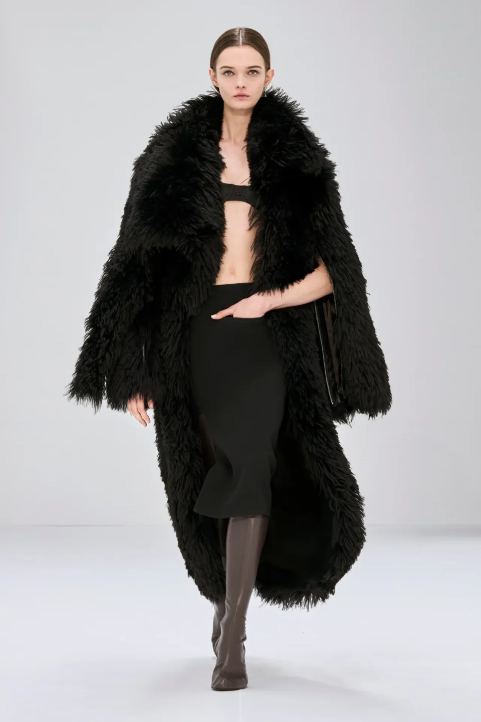 00032-courreges-fall-2024-ready-to-wear-credit-brand