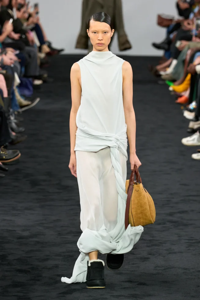 00035-j-w-anderson-fall-2024-ready-to-wear-credit-gorunway