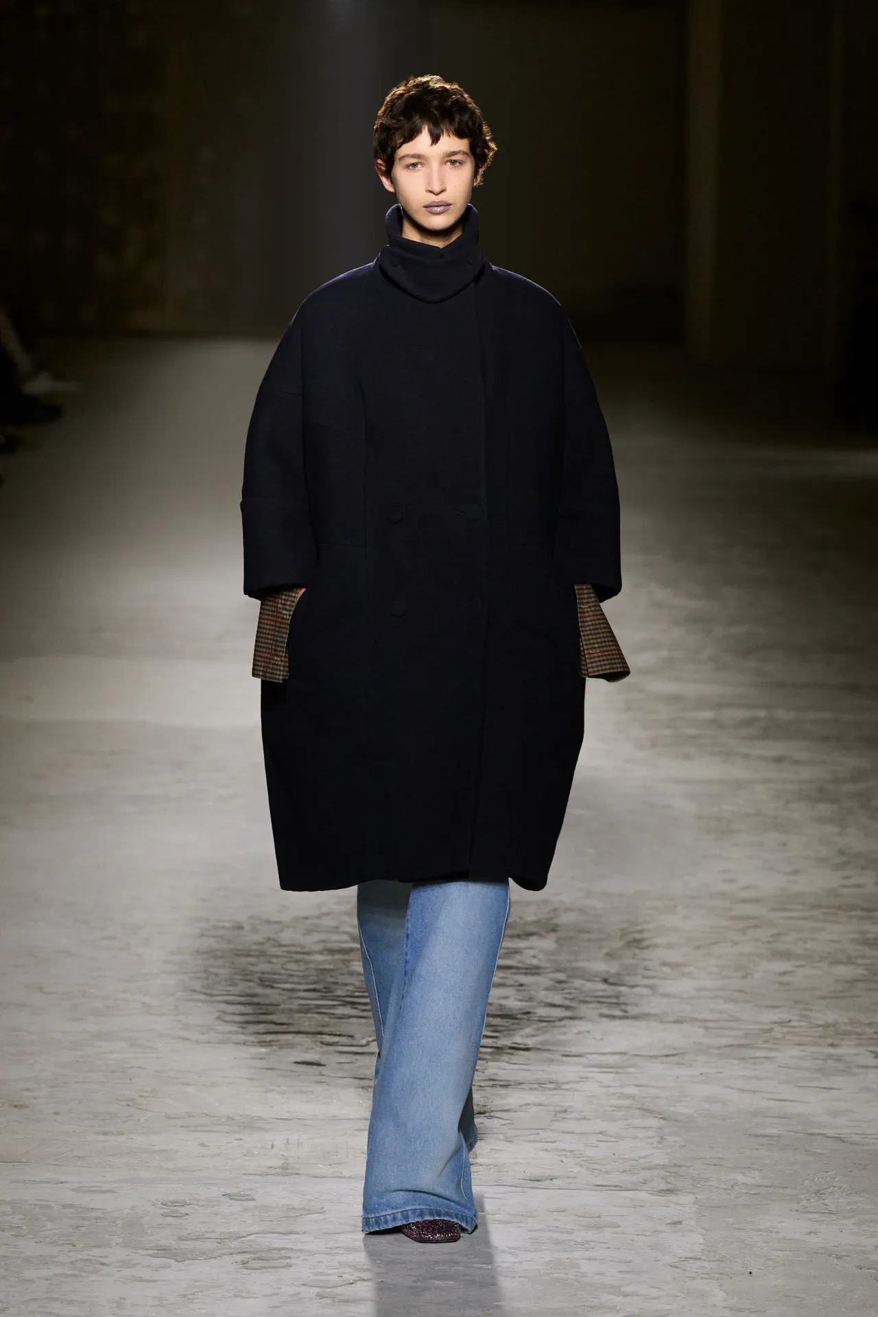 00038-dries-van-noten-fall-2024-ready-to-wear-credit-gorunway