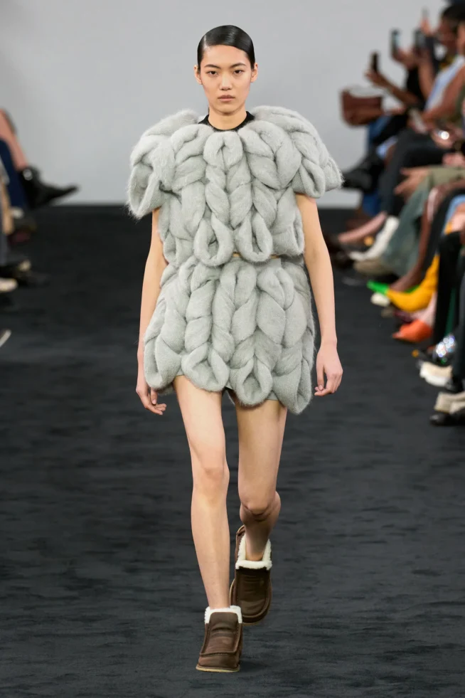 00038-j-w-anderson-fall-2024-ready-to-wear-credit-gorunway