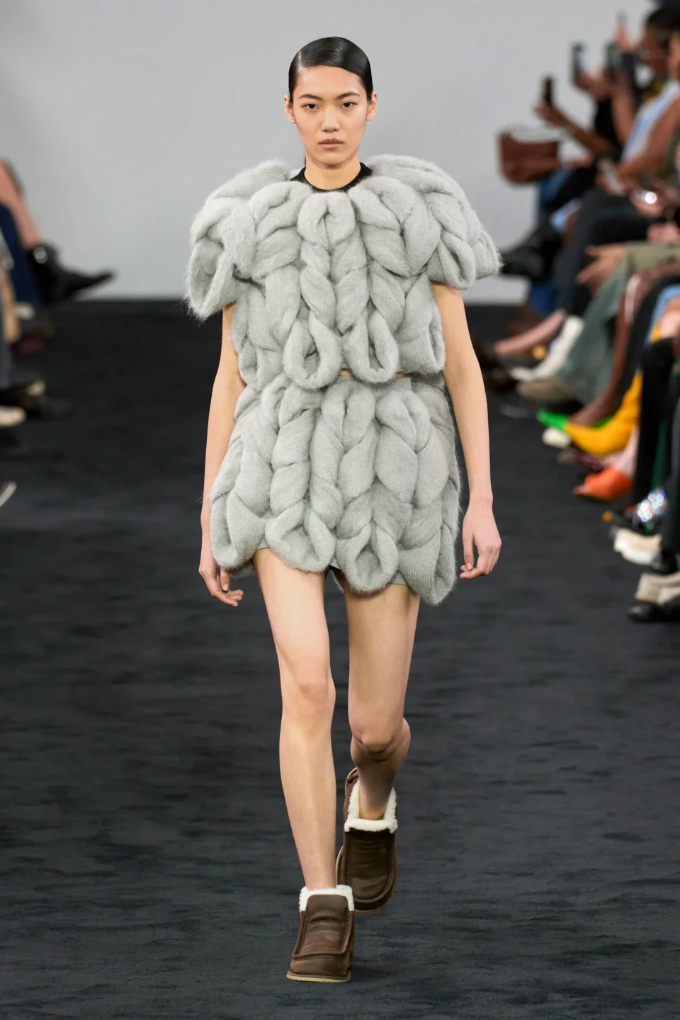 00038-j-w-anderson-fall-2024-ready-to-wear-credit-gorunway