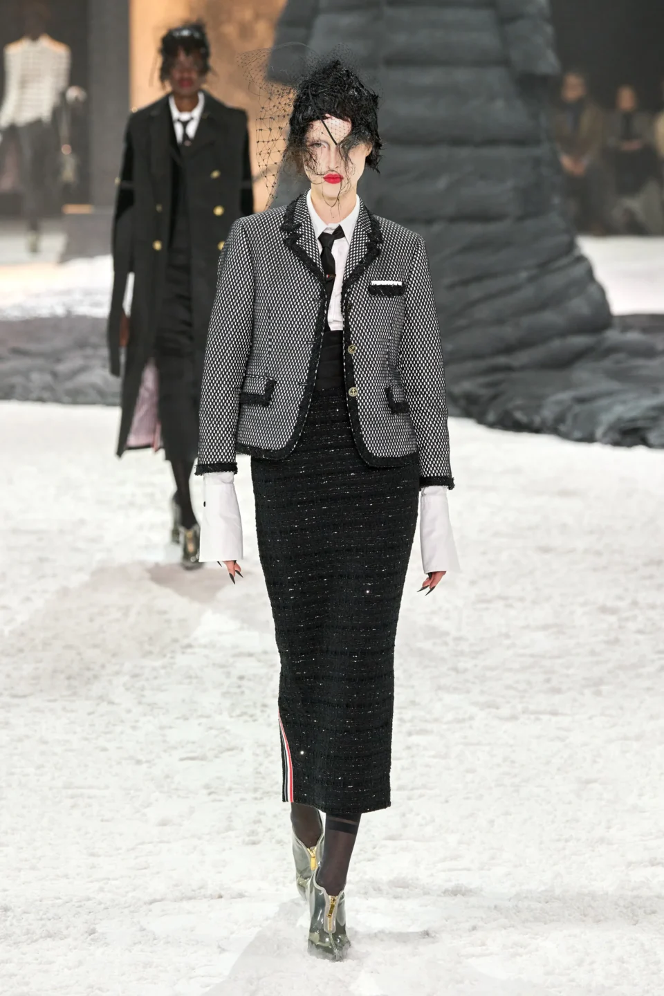 00038-thom-browne-fall-2024-ready-to-wear-credit-gorunway